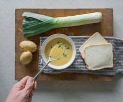 Lauch und Kartoffeln in cremiger Soße